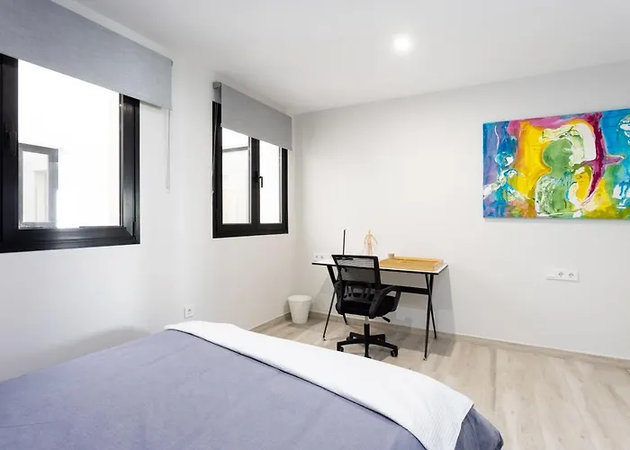 Apartamento New 140m2 Loft-style Flat At Town Heart, 3 Beaches Close Casa Leon *